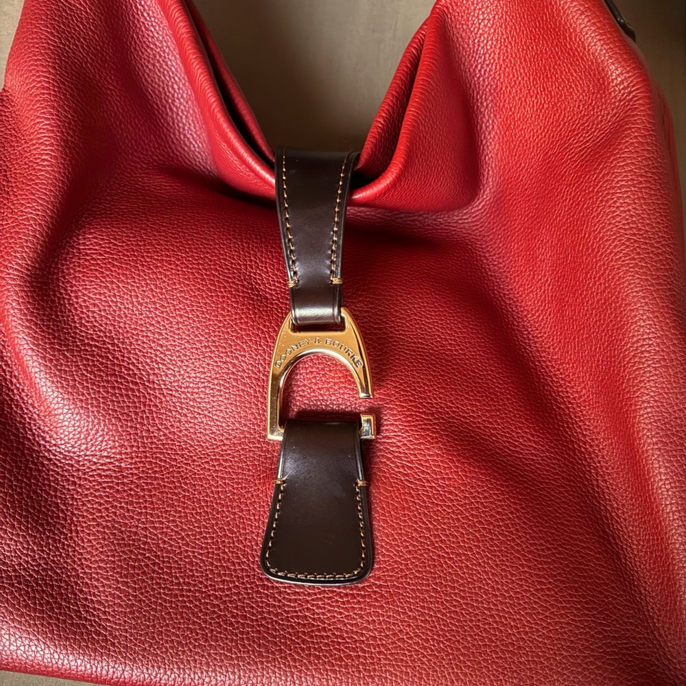 ♥️🧸🍁🍂🌟Dooney & Bourke buttery soft hobo bag